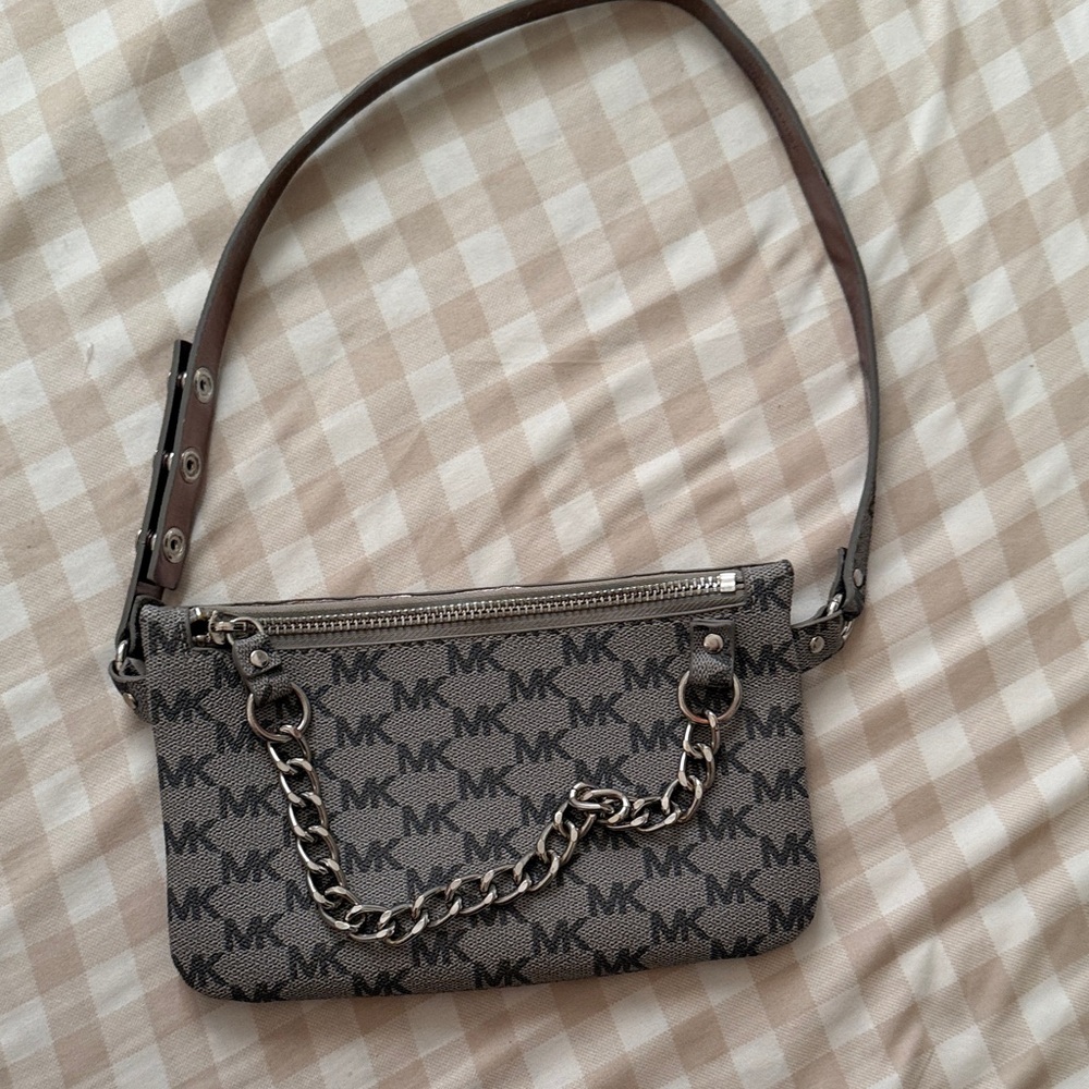 Michael Kors Black and Gray LogoBag